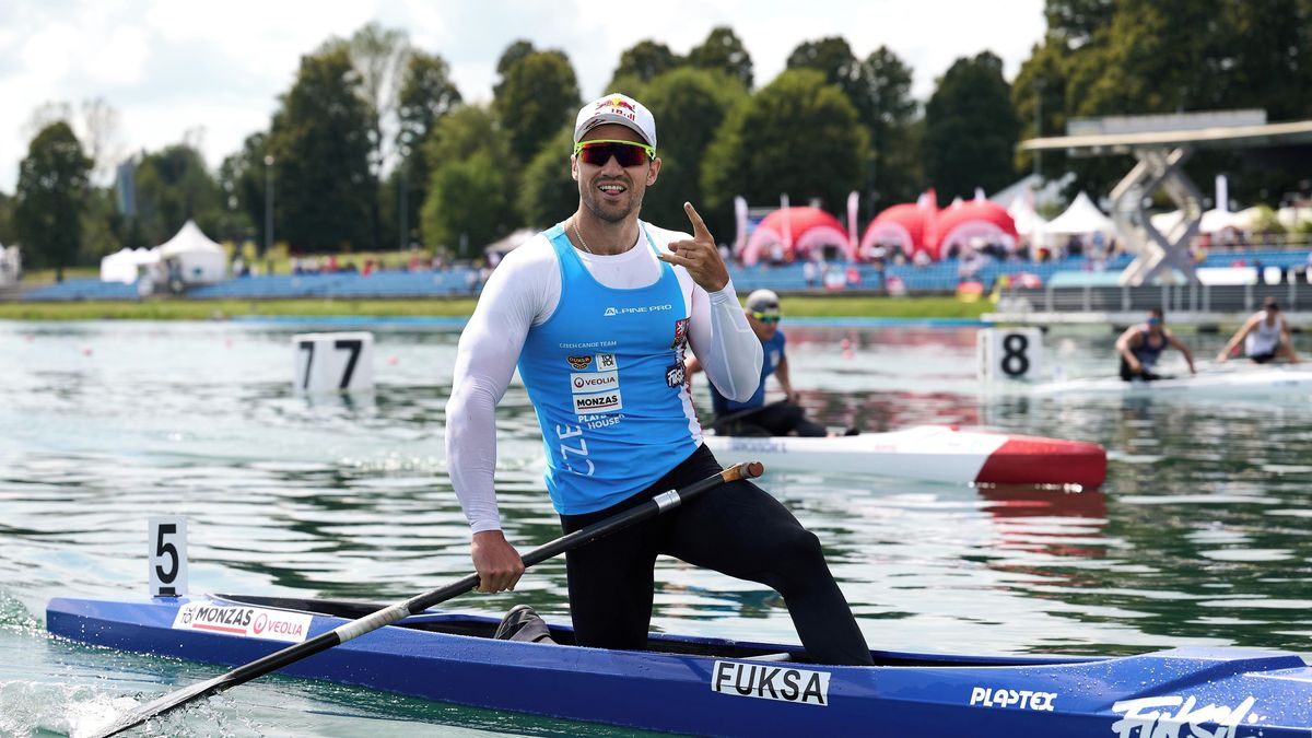 Patnáctá světová medaile pro Fuksu, útok na zlato zhatil ruský soupeř